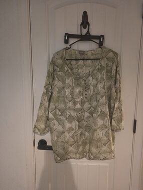 J. Jill Green and White Printed Scoop Neck Tunic